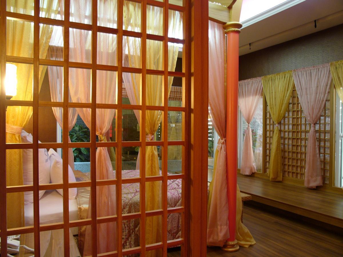 Sexy City Motel Tainan Zewnętrze zdjęcie