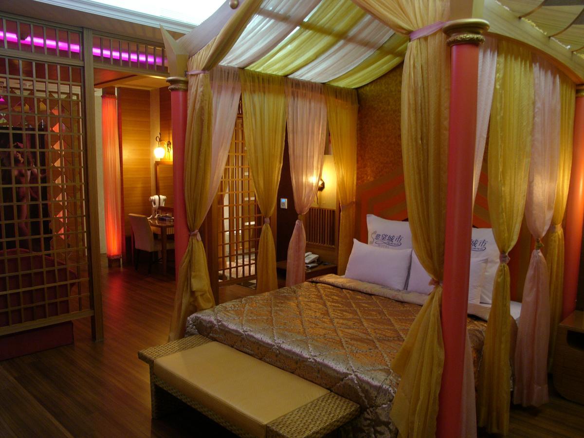 Sexy City Motel Tainan Zewnętrze zdjęcie